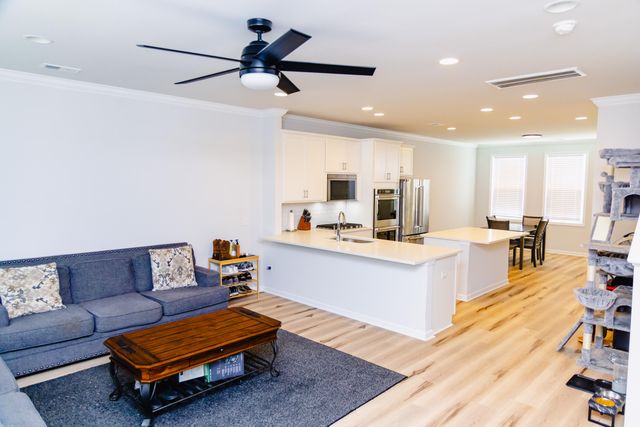 604 Southview Lane, Summerville, SC 29486