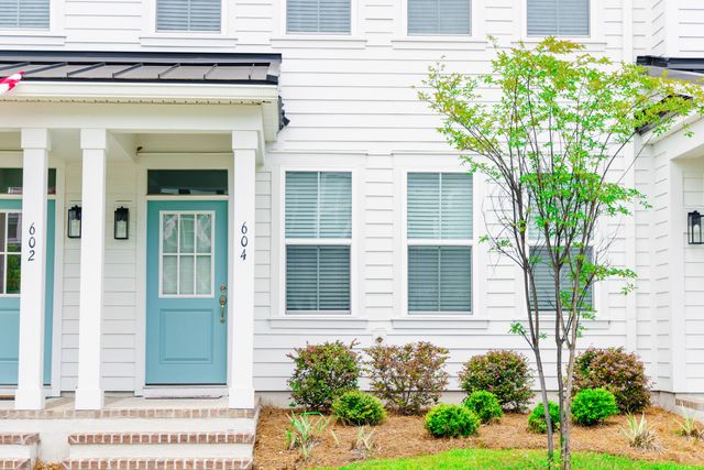 604 Southview Lane, Summerville, SC 29486