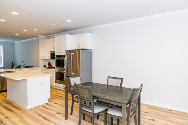 604 Southview Lane, Summerville, SC 29486
