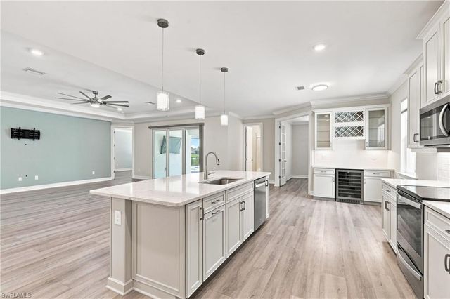 28140 Captiva Shell LOOP, Bonita Springs, FL 34135