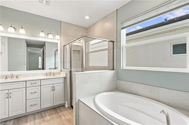 28140 Captiva Shell LOOP, Bonita Springs, FL 34135