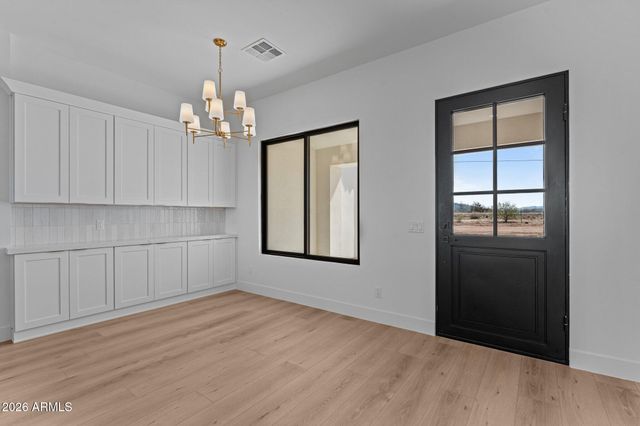 34198 S State Route 89 Highway, Wickenburg, AZ 85390