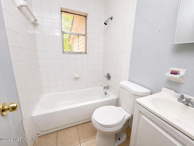 957 ODESSA Drive E, Jacksonville, FL 32254