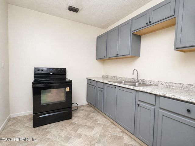 957 ODESSA Drive E, Jacksonville, FL 32254