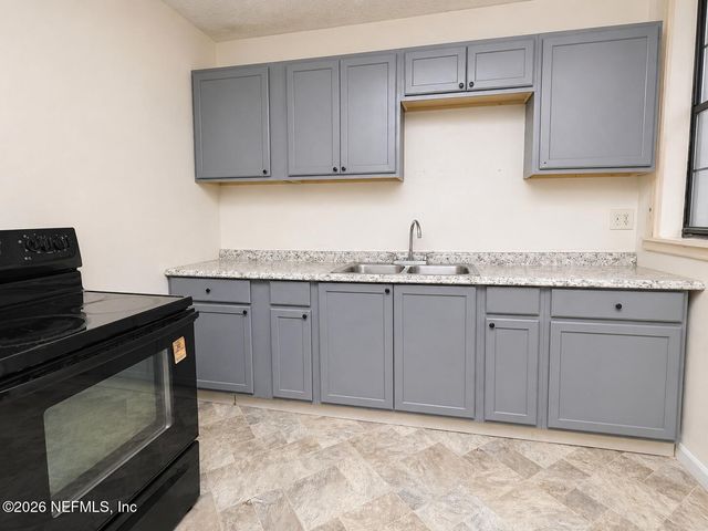 957 ODESSA Drive E, Jacksonville, FL 32254