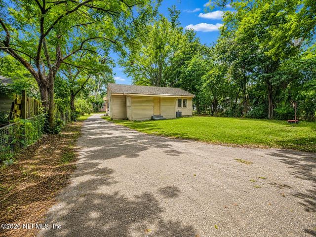 957 ODESSA Drive E, Jacksonville, FL 32254