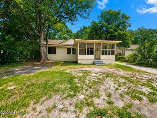 957 ODESSA Drive E, Jacksonville, FL 32254