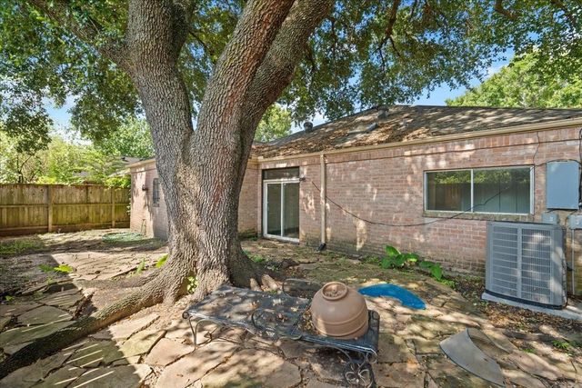2231 Jamara Lane, Houston, TX 77077