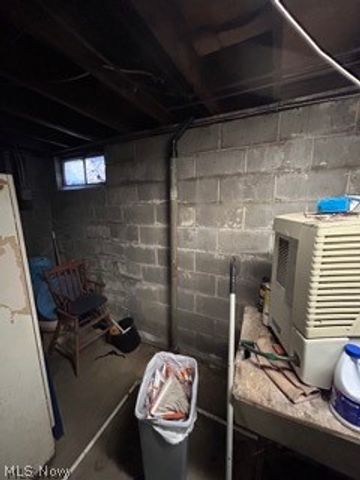 30 Madison Avenue, Cuyahoga Falls, OH 44221