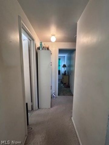 30 Madison Avenue, Cuyahoga Falls, OH 44221