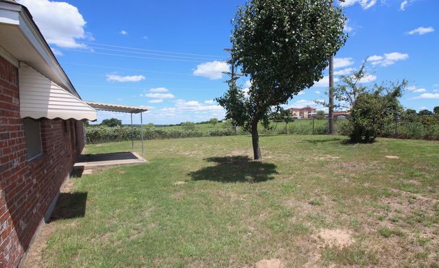 1838 Laura Street, Weatherford, TX 76086