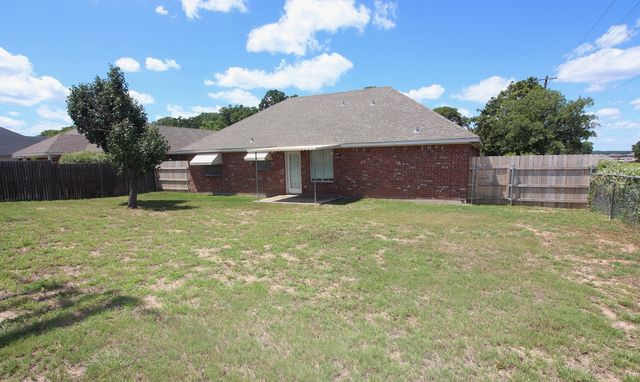 1838 Laura Street, Weatherford, TX 76086