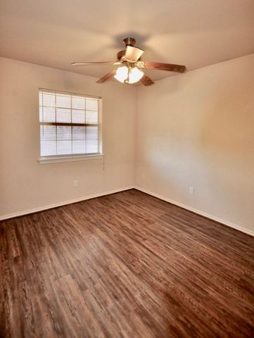 1838 Laura Street, Weatherford, TX 76086
