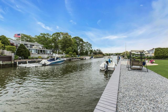 6 Mill Pond Road, Hampton Bays, NY 11946