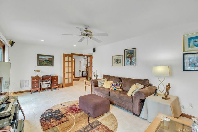 6 Mill Pond Road, Hampton Bays, NY 11946