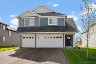 902 Spruce Circle N, Cambridge, MN 55008