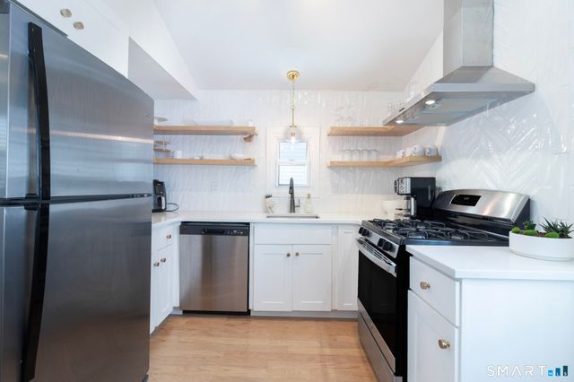 784 East Broadway, Milford, CT 06460