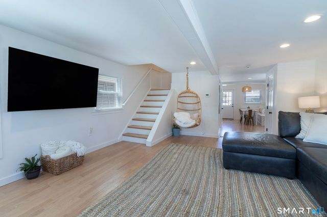 784 East Broadway, Milford, CT 06460