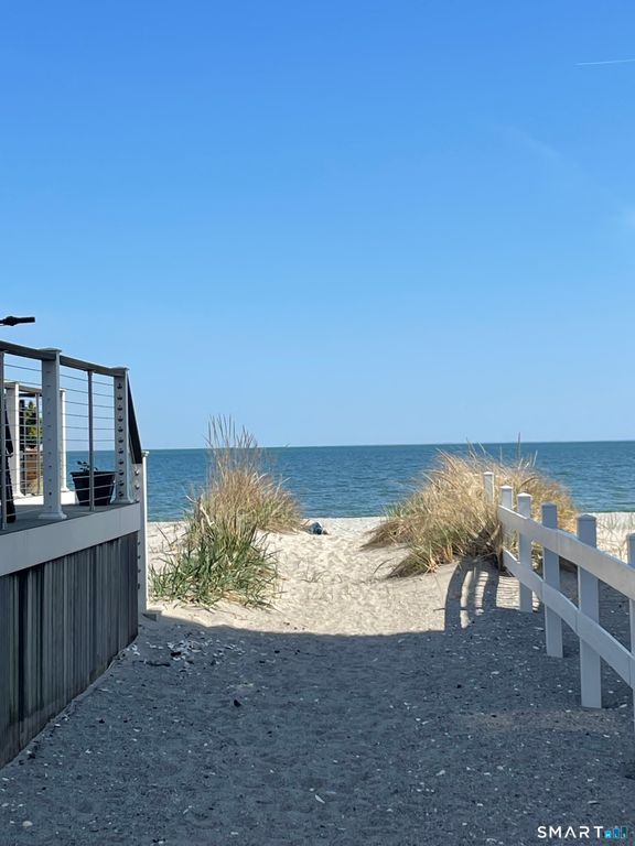 784 East Broadway, Milford, CT 06460