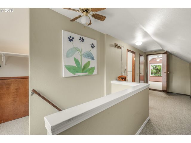 333 HOLMES Ln, Oregon City, OR 97045