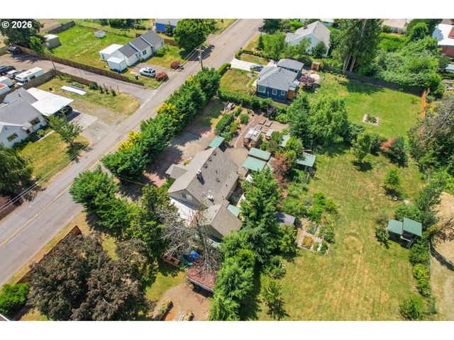 333 HOLMES Ln, Oregon City, OR 97045