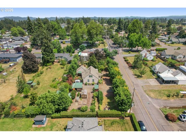 333 HOLMES Ln, Oregon City, OR 97045
