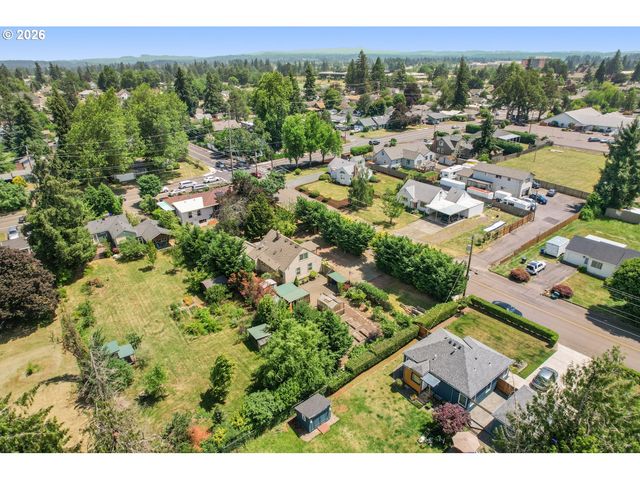 333 HOLMES Ln, Oregon City, OR 97045
