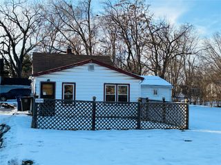 1604 E 29th Street, Des Moines, IA 50317