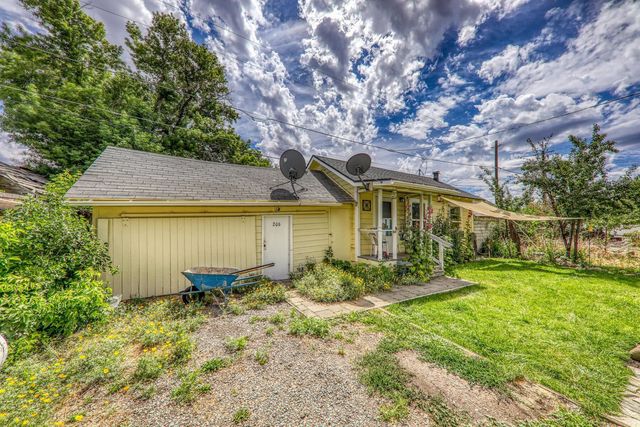 208 Railroad Avenue, Loyalton, CA 96118