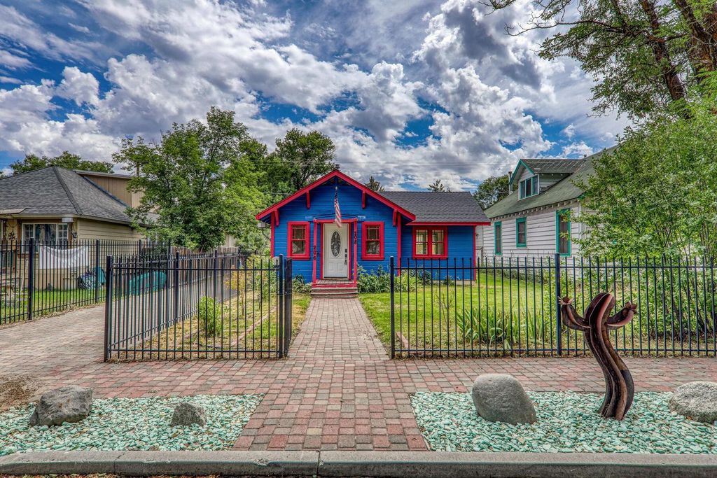 208 Railroad Avenue, Loyalton, CA 96118