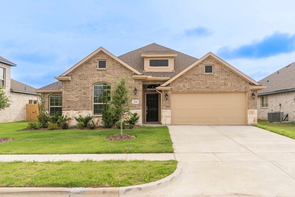 208 Painted Trail, Forney, TX 75126