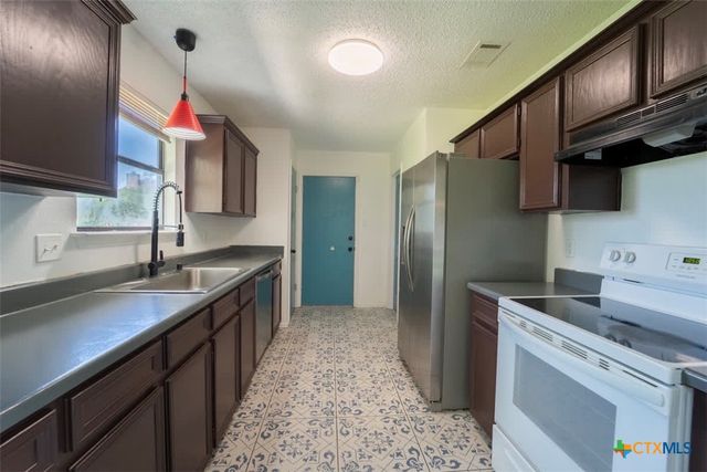 2706 Windmill Drive, Killeen, TX 76549