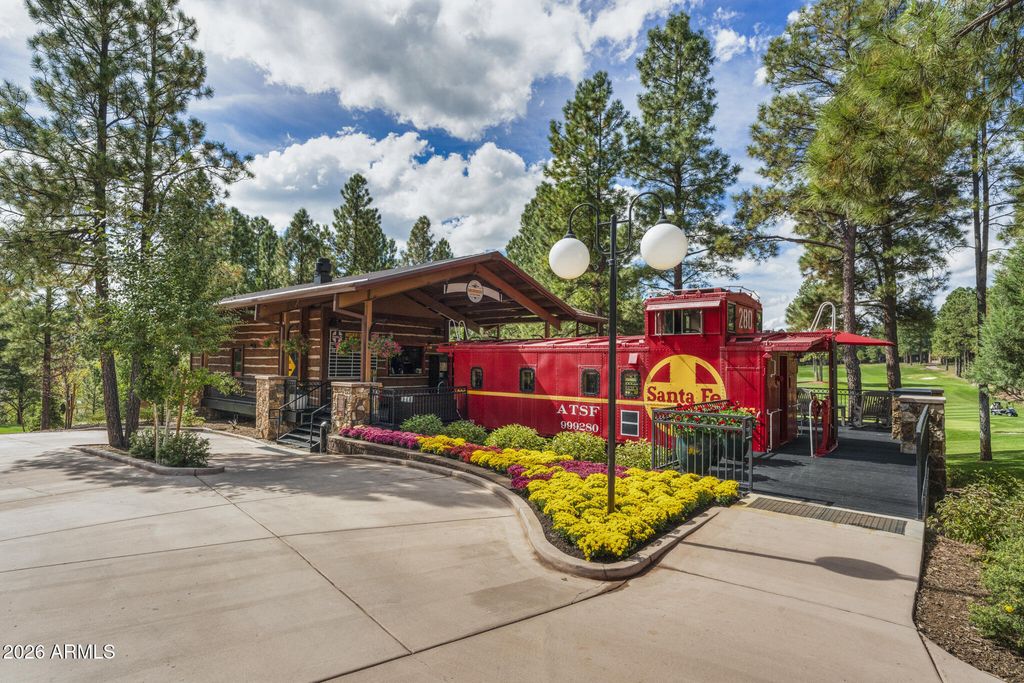 Image 15 of property listing at 3681 S Woodland Hills Drive 363, Flagstaff, AZ 86005