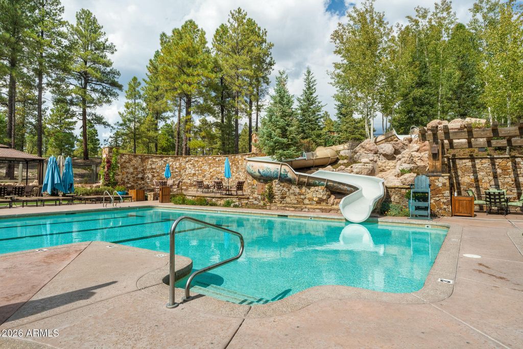 Image 8 of property listing at 3681 S Woodland Hills Drive 363, Flagstaff, AZ 86005