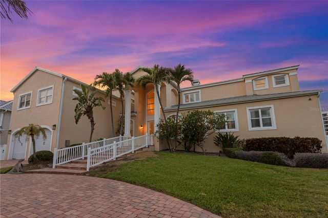 215 HARRISON AVENUE, Belleair Beach, FL 33786