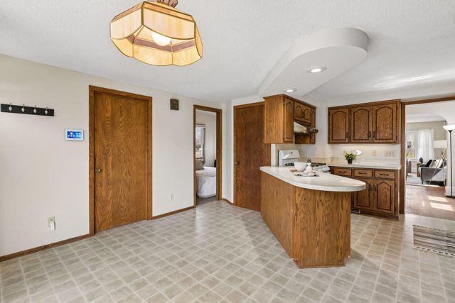 4431 Russell Avenue N, Minneapolis, MN 55412