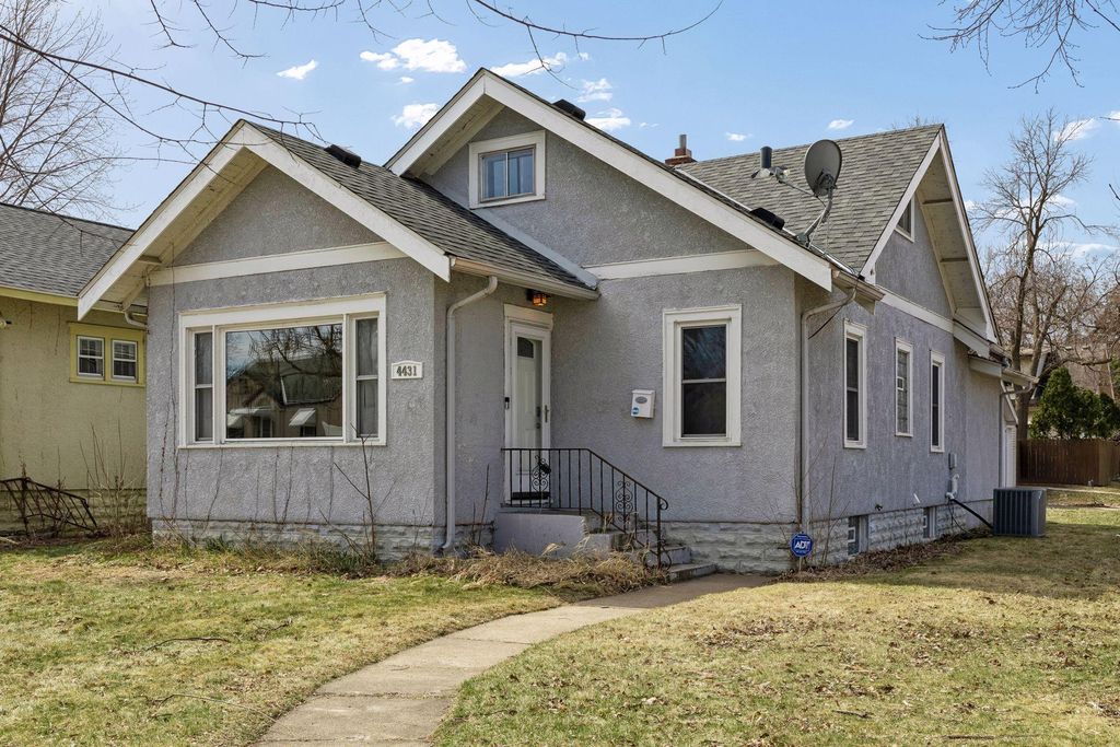 4431 Russell Avenue N, Minneapolis, MN 55412