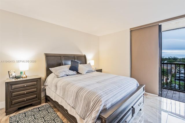 3400 Blue Lake Dr 505, Pompano Beach, FL 33064