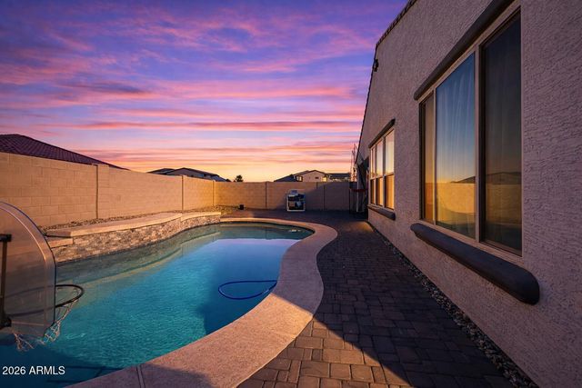 8616 W RANCHO Drive, Glendale, AZ 85305