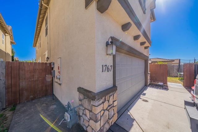 1767 W WOODWARD Ave, Manteca, CA 95337