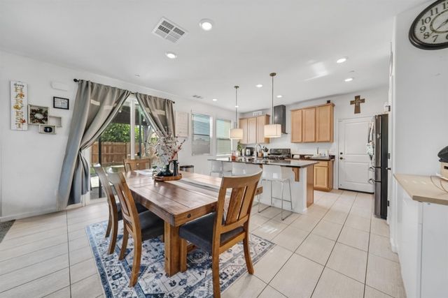 1767 W WOODWARD Ave, Manteca, CA 95337