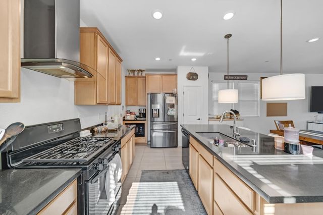 1767 W WOODWARD Ave, Manteca, CA 95337
