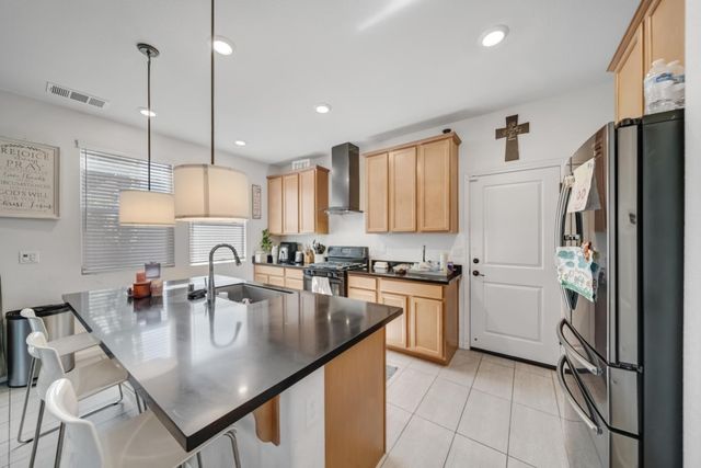 1767 W WOODWARD Ave, Manteca, CA 95337