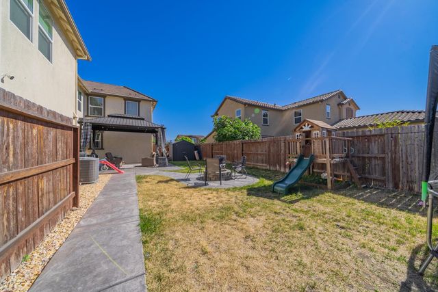 1767 W WOODWARD Ave, Manteca, CA 95337