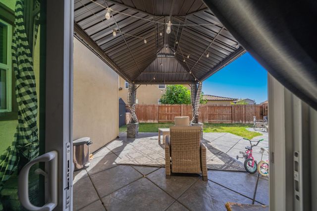 1767 W WOODWARD Ave, Manteca, CA 95337