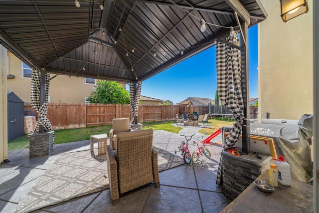 1767 W WOODWARD Ave, Manteca, CA 95337