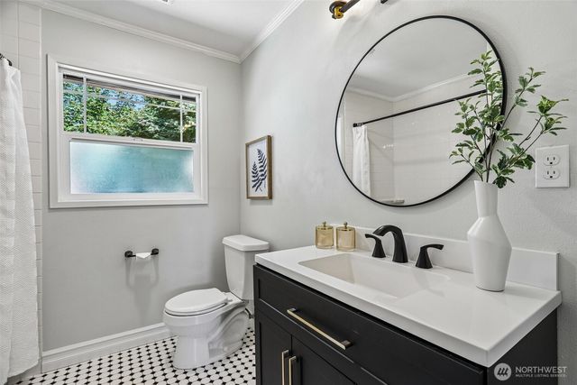 108 N 184th Street, Shoreline, WA 98133