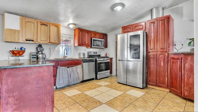 4011 Zorro Drive SE, Albuquerque, NM 87105