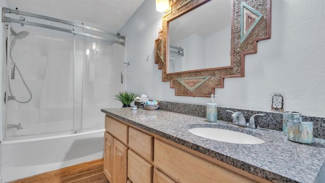 4011 Zorro Drive SE, Albuquerque, NM 87105