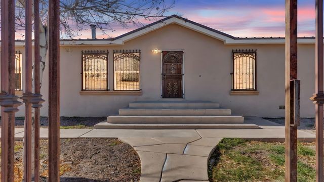 4011 Zorro Drive SE, Albuquerque, NM 87105